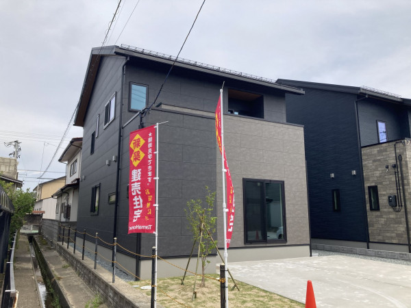 秋田市外旭川、新築一戸建ての外観画像です