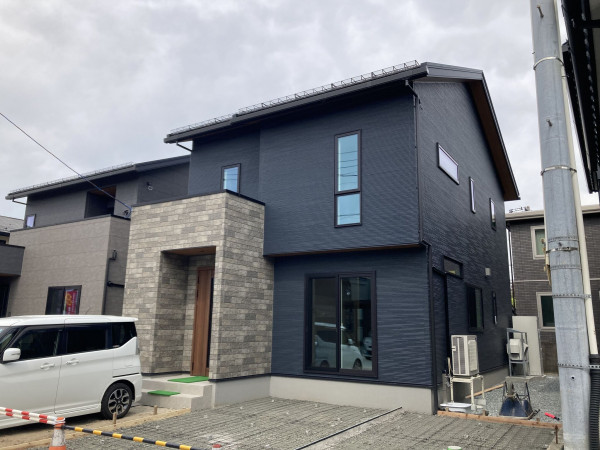 秋田市外旭川、新築一戸建ての外観画像です