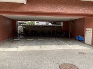 秋田市中通、収益物件/マンションの駐車場画像です