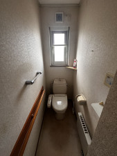 秋田市東通、中古一戸建てのトイレ画像です