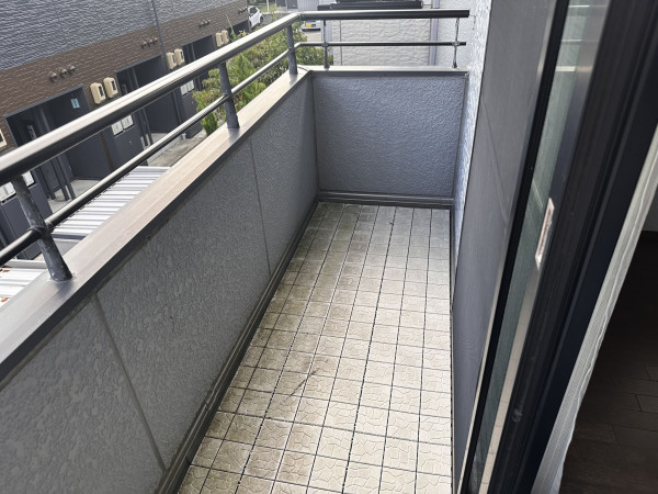 秋田市東通、中古一戸建てのバルコニー画像です