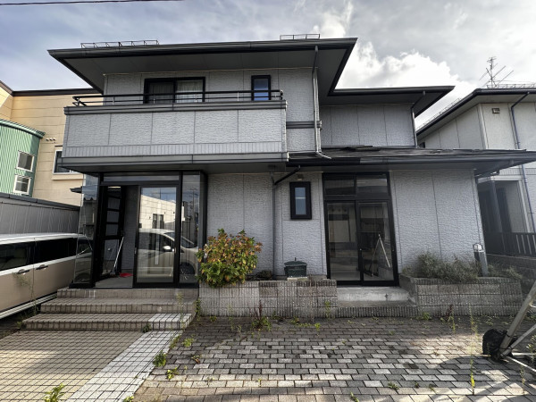 秋田市東通、中古一戸建ての外観画像です