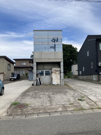 秋田市土崎港南、収益物件/倉庫の画像です