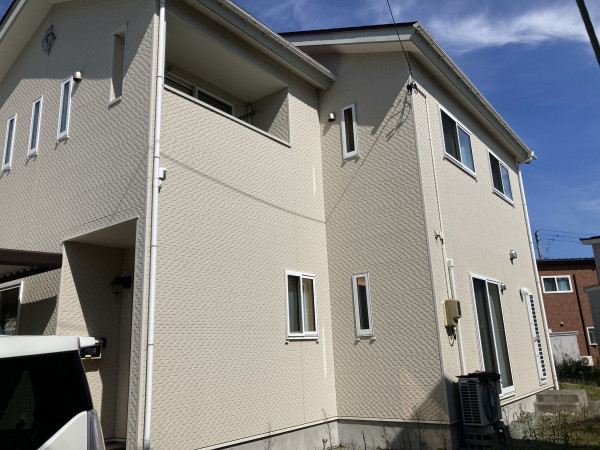 秋田市南ヶ丘、中古一戸建ての外観画像です