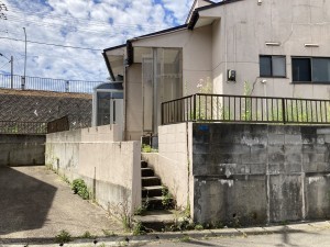秋田市寺内油田、土地の画像です