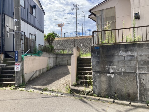 秋田市寺内油田、土地の画像です