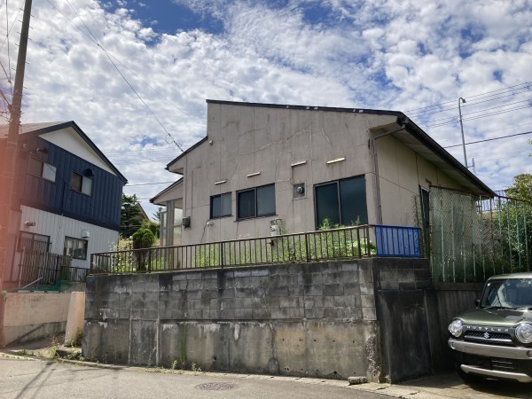 秋田市寺内油田、土地の画像です