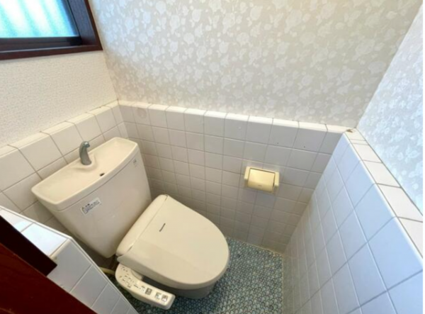 大網白里市南今泉、中古一戸建てのトイレ画像です