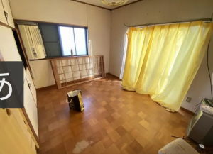 大網白里市南飯塚、中古一戸建ての居間画像です