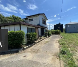 大網白里市南飯塚、中古一戸建ての外観画像です