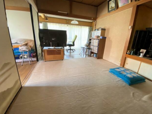 茂原市緑町、中古一戸建ての居間画像です