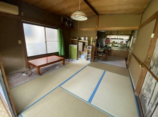 茂原市緑町、中古一戸建ての居間画像です