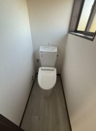 茂原市上林、中古一戸建てのトイレ画像です