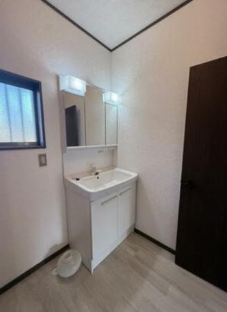 茂原市上林、中古一戸建ての洗面画像です