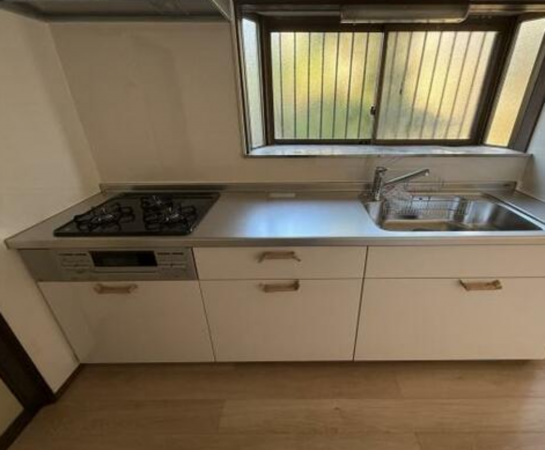 茂原市上林、中古一戸建てのキッチン画像です