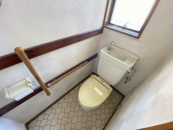 茂原市茂原、中古一戸建てのトイレ画像です