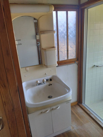 茂原市高師、中古一戸建ての洗面画像です