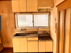 大網白里市上貝塚、中古一戸建てのキッチン画像です