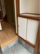 茂原市南吉田、中古一戸建ての玄関画像です