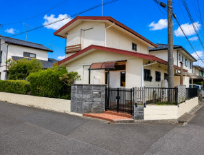 茂原市緑町、中古一戸建ての画像です