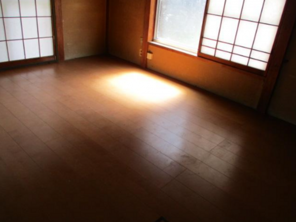茂原市長尾、中古一戸建ての居間画像です