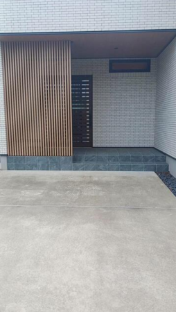茂原市茂原、中古一戸建ての玄関画像です