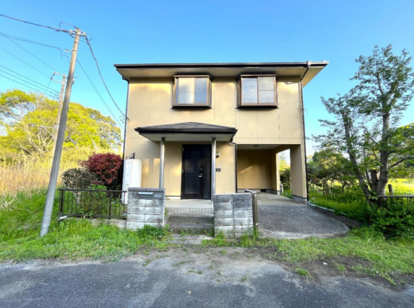茂原市七渡、中古一戸建ての外観画像です