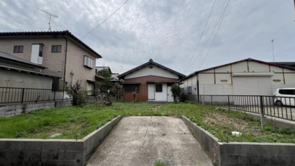 茂原市東部台、中古一戸建ての間取り画像です