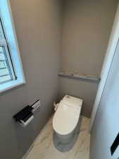 茂原市東郷、中古一戸建てのトイレ画像です