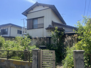 茂原市東郷、中古一戸建ての外観画像です