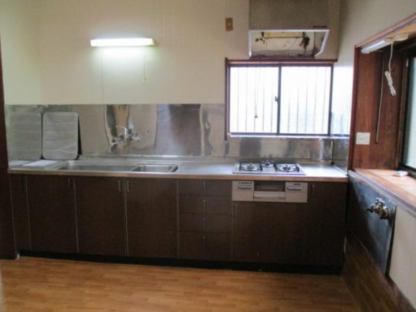 茂原市六ツ野、中古一戸建てのキッチン画像です