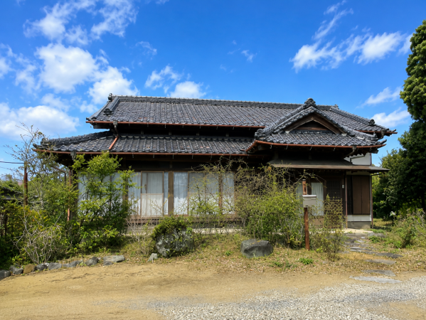 茂原市六ツ野、中古一戸建ての画像です