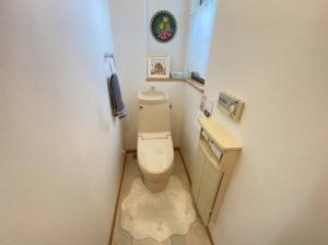 大網白里市みどりが丘、中古一戸建てのトイレ画像です