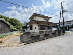 茂原市長清水、中古一戸建ての外観画像です