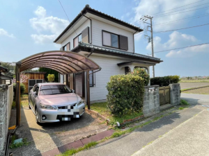 大網白里市南今泉、中古一戸建ての外観画像です