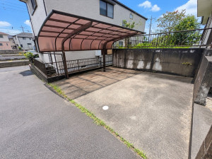 大網白里市駒込、中古一戸建ての駐車場画像です