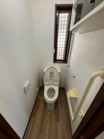 茂原市押日、中古一戸建てのトイレ画像です