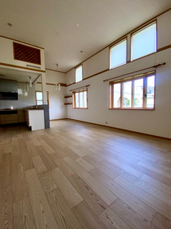 茂原市六ツ野、中古一戸建ての居間画像です