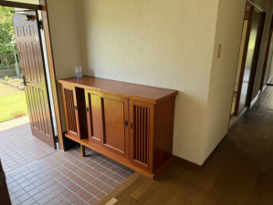大網白里市永田、中古一戸建ての玄関画像です