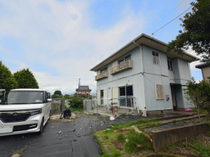 大網白里市四天木、中古一戸建ての外観画像です