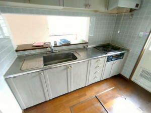 茂原市緑ケ丘、中古一戸建てのキッチン画像です