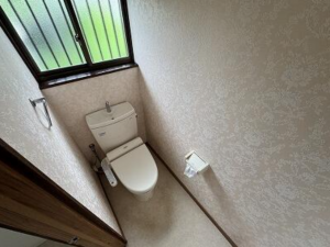 大網白里市細草、中古一戸建てのトイレ画像です