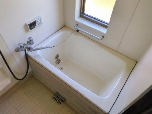大網白里市木崎、中古一戸建ての風呂画像です
