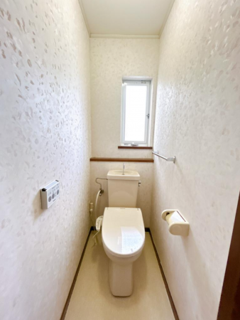 大網白里市みずほ台、中古一戸建てのトイレ画像です
