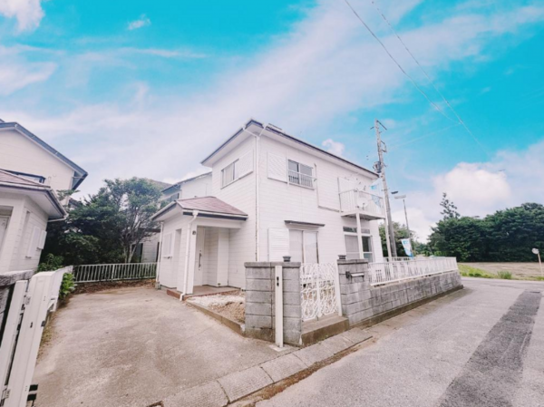 東金市殿廻、中古一戸建ての外観画像です