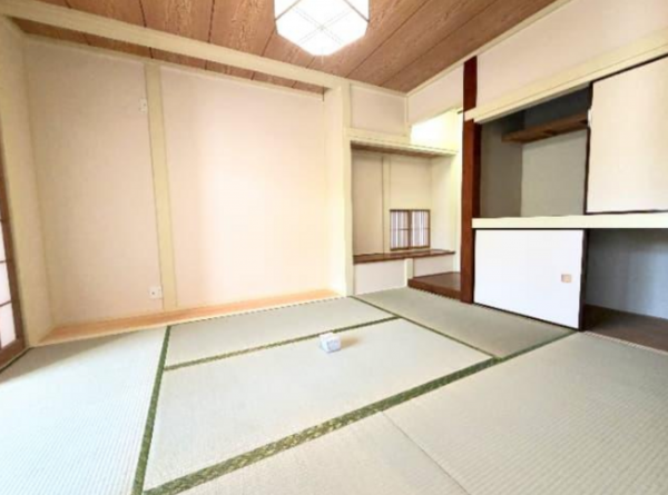 東金市田間、中古一戸建ての内装画像です