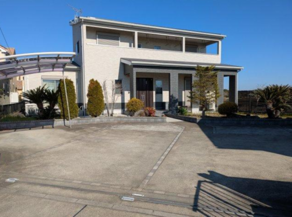 東金市菱沼、中古一戸建ての外観画像です