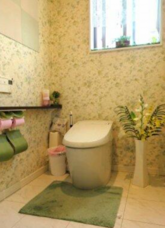 東金市菱沼、中古一戸建てのトイレ画像です