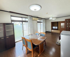 東金市台方、中古一戸建ての居間画像です