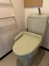 東金市田間、中古マンションのトイレ画像です
